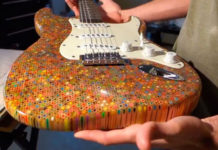 Construye una guitarra eléctrica con 1200 lápices de colores… y funciona Construye una guitarra eléctrica con 1200 lápices de colores